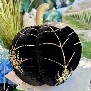 NWT! Black Velvety Plush Halloween Gothic Pumpkin Gold Spider 🕷️ Beading